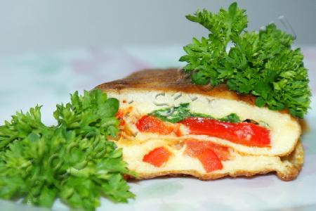 Рецепт: Омлет с болгарским перцем и помидорами
